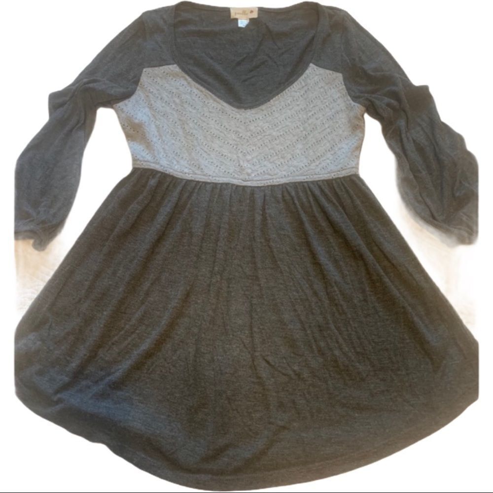 Puella Anthropologie Grey Tunic Top. Size M